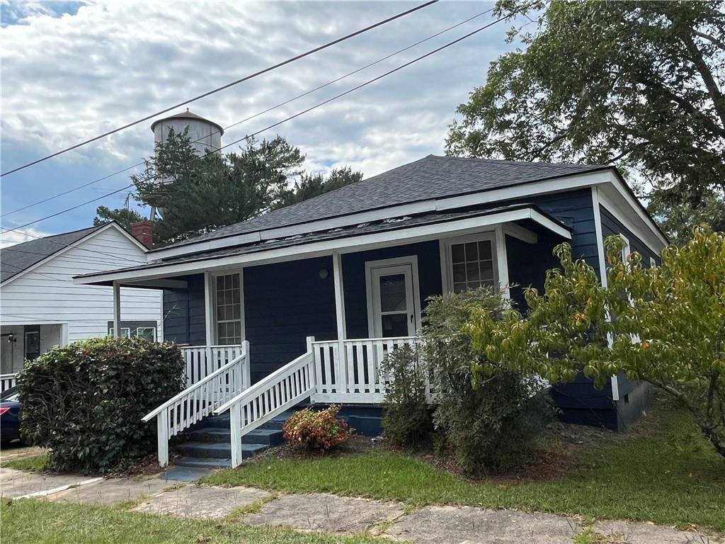 51 Hazel St., Porterdale, GA 30014