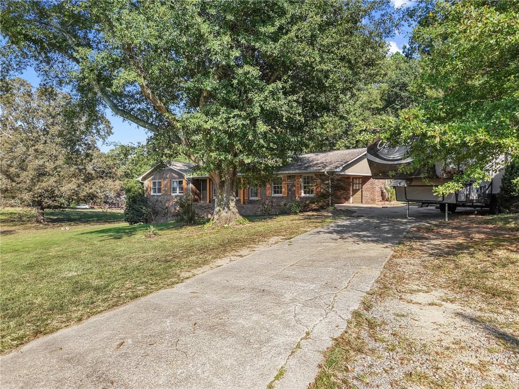 3675 Roy Parks Road, Talmo, GA 30575