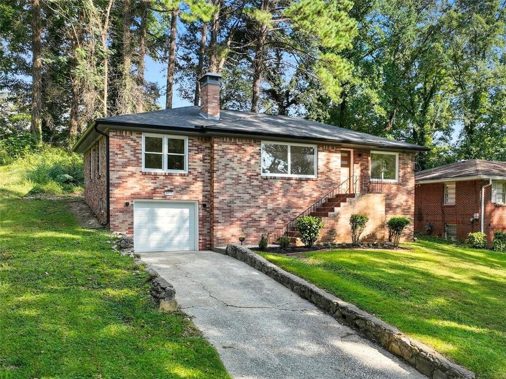 2885 Dale Creek Dr., Atlanta, GA 30318