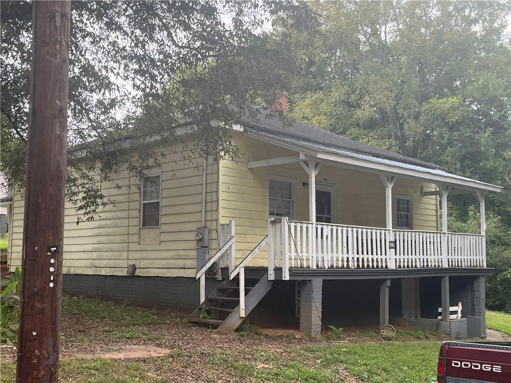 13 Magnolia St., Porterdale, GA 30014