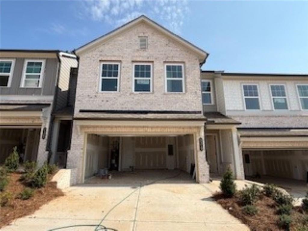 5329 Frontier Ct., Flowery Branch, GA 30542