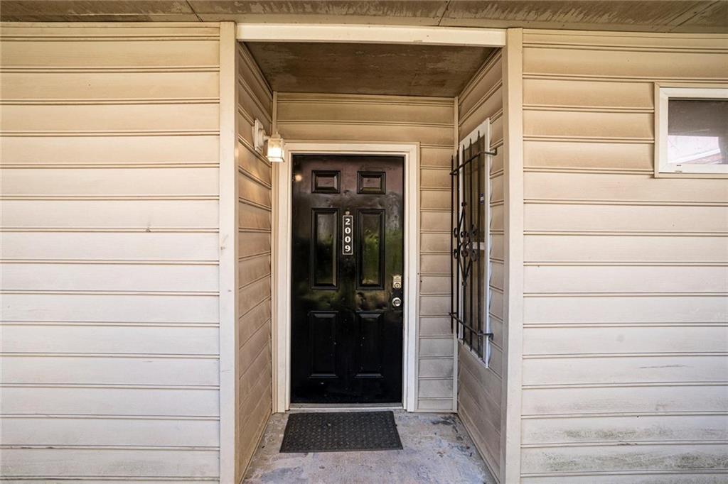 2009 Oak Park Ln., Decatur, GA 30032