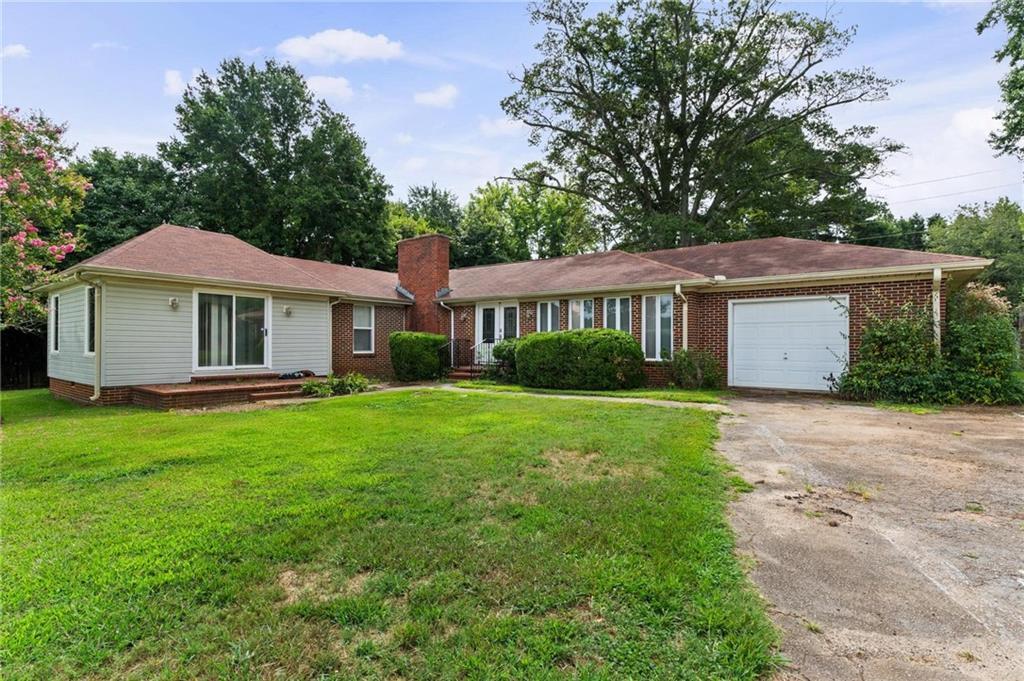 1610 Williamson Rd., Griffin, GA 30224