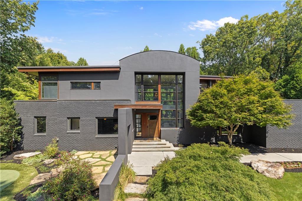 265 Tara Tr., Atlanta, GA 30327