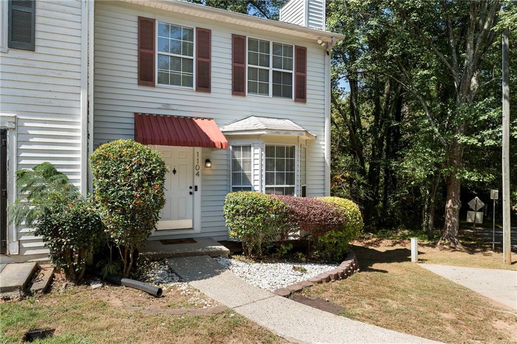 1104 Huntington Trace, Smyrna, GA 30082