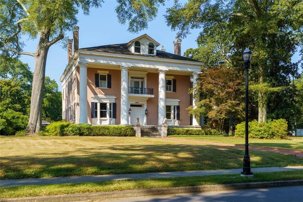 303 Kennesaw Ave., Marietta, GA 30060