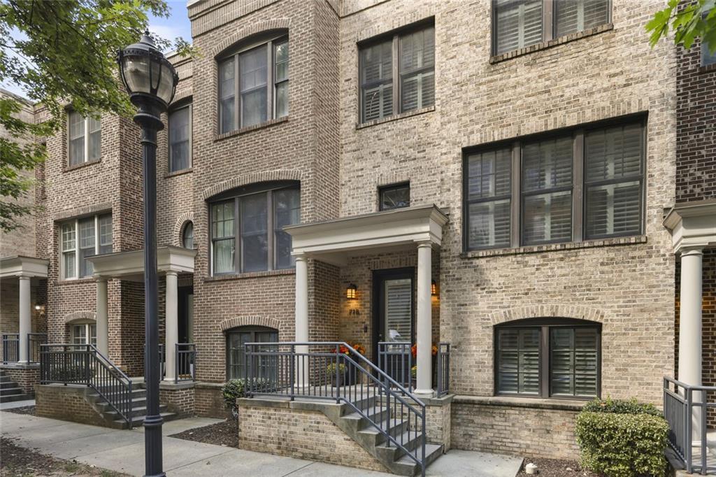 718 Cosmopolitan Dr. #1225, Atlanta, GA 30324