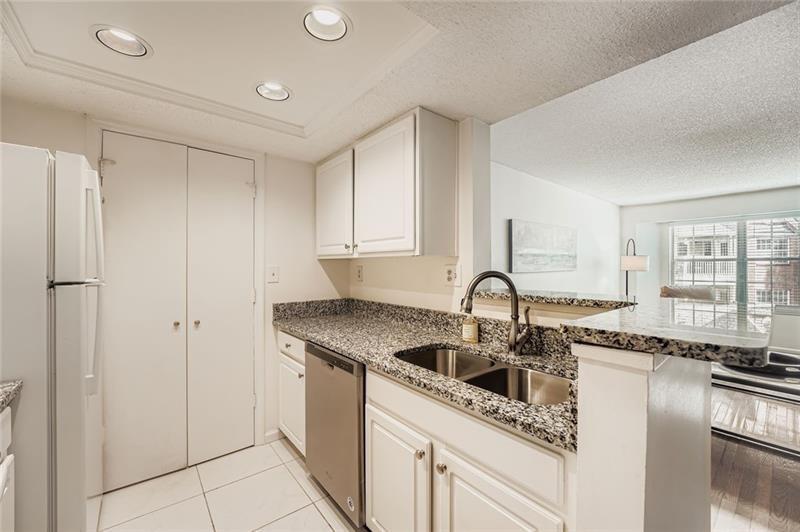 4109 Chastain Park Ct., Atlanta, GA 30342