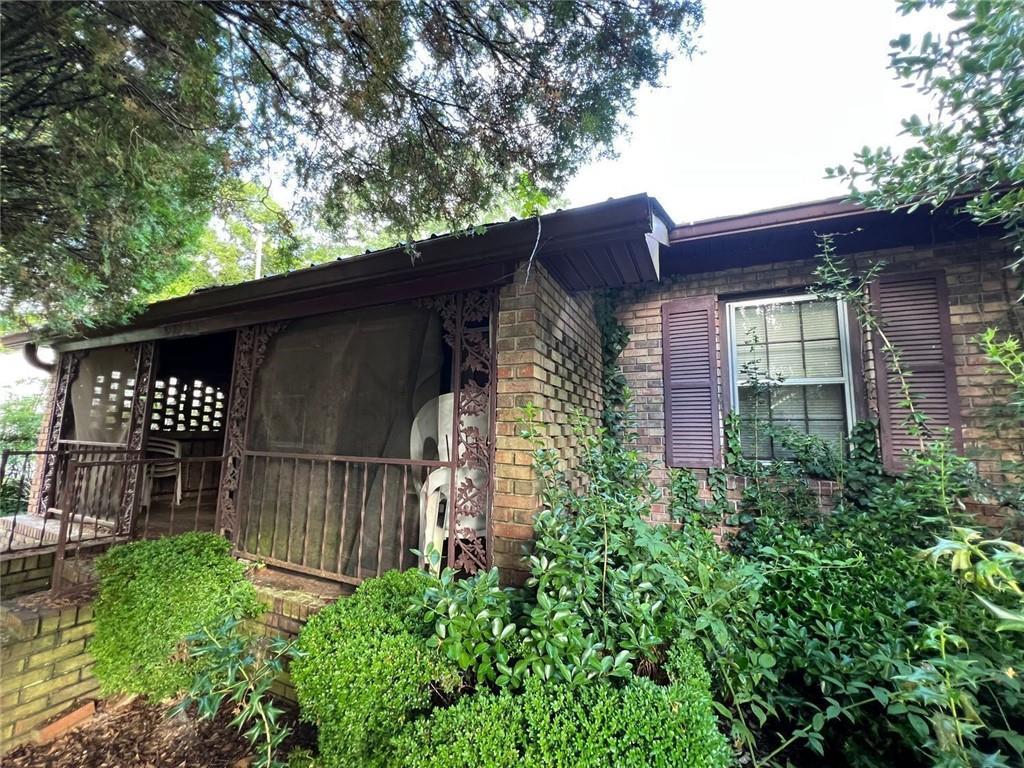 1049 Desota St., Gainesville, GA 30501