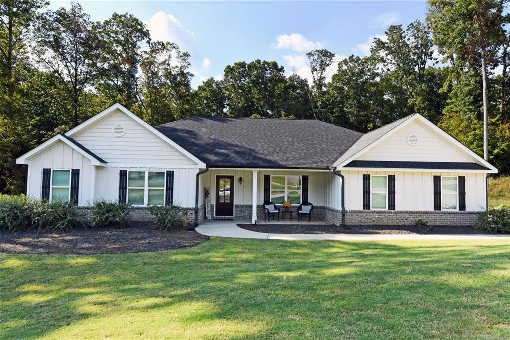 951 Oconee Ln., Commerce, GA 30529