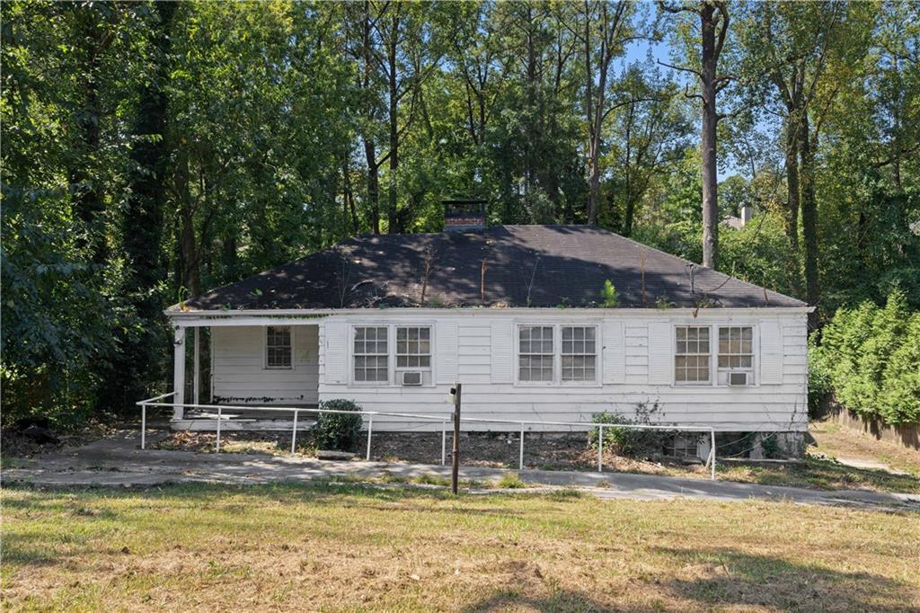2102 E Roxboro Rd., Brookhaven, GA 30324