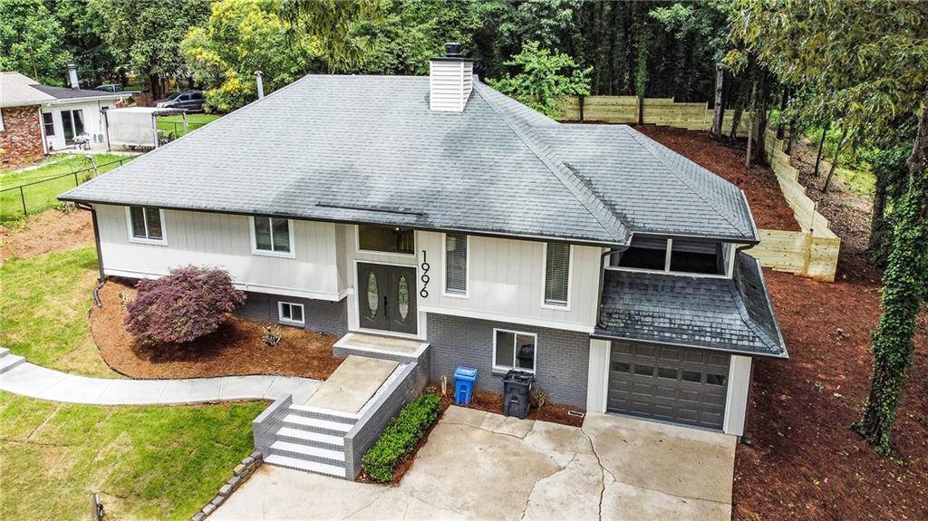 1996 Briarwood Dr., Gainesville, GA 30501
