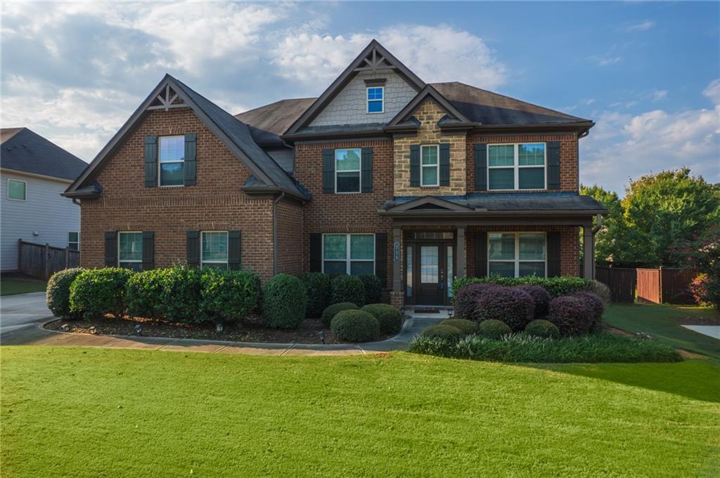 210 Birchin Dr., Woodstock, GA 30188