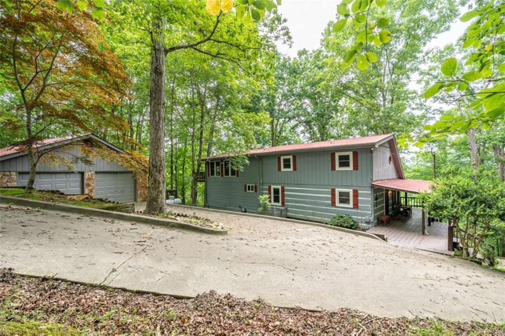 193 Alm Ln., Ellijay, GA 30540
