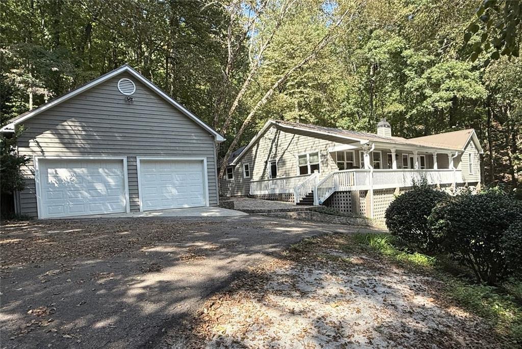 1134 Old Lake Russell Rd., Cornelia, GA 30531