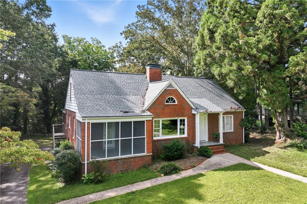 329 Morrison Moore Pkwy., Dahlonega, GA 30533
