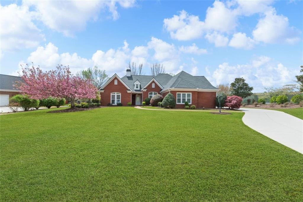 617 Gold Bullion Dr., Dawsonville, GA 30534