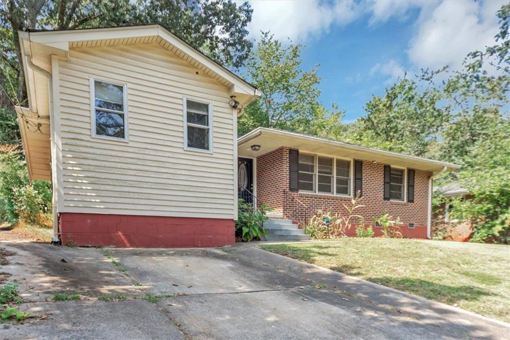 2907 Cloverhurst Dr., Atlanta, GA 30344