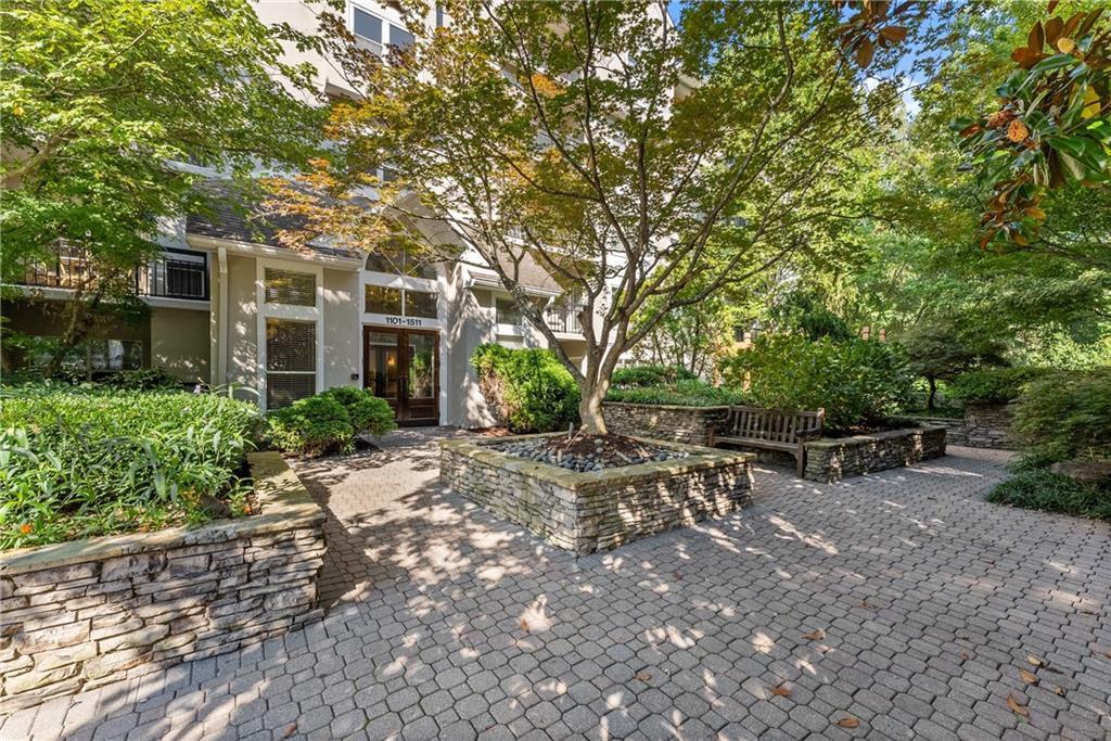 1406 River Green Dr., Atlanta, GA 30327