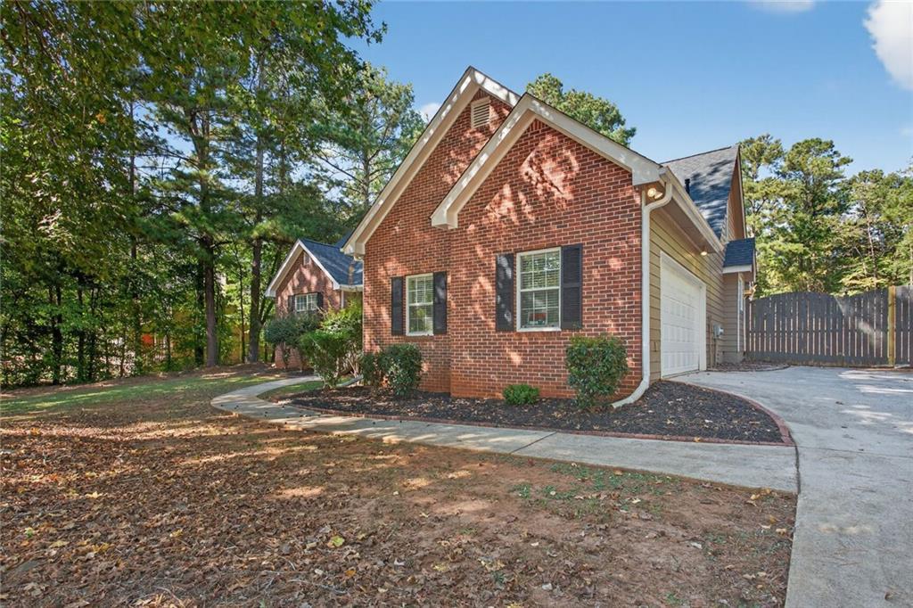 210 Riveredge Way, Mcdonough, GA 30252