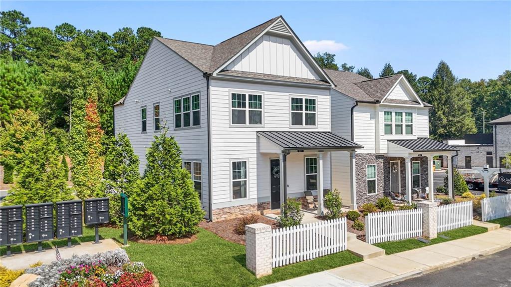 801 Homestead Dr., Woodstock, GA 30188