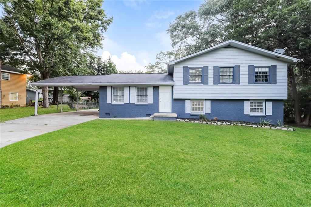 2820 Rex Rd., Ellenwood, GA 30294