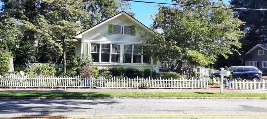 322 Cedar St., Carrollton, GA 30117