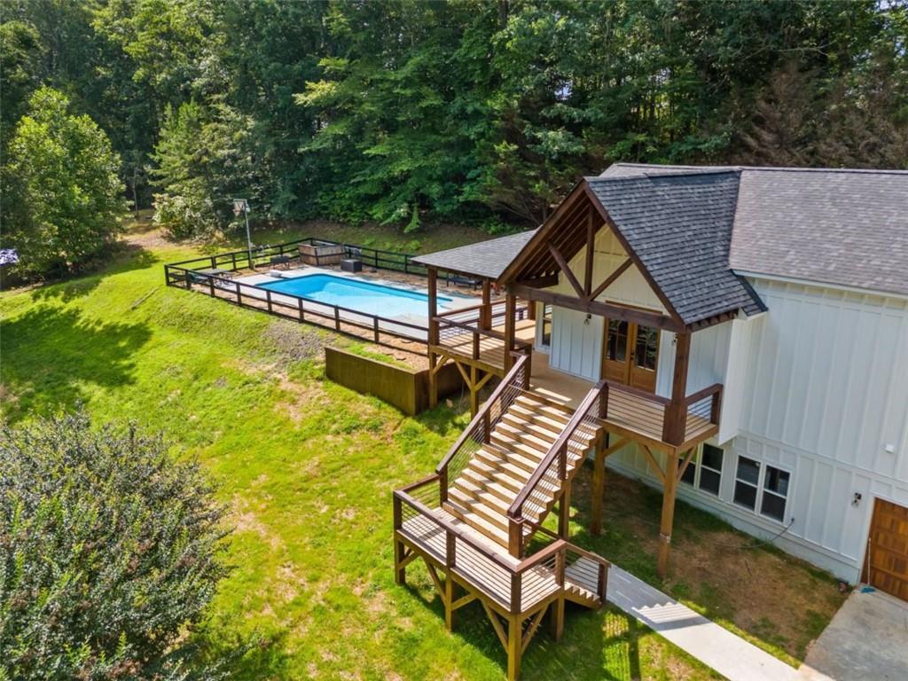109 Lakeview Ct., Ellijay, GA 30540