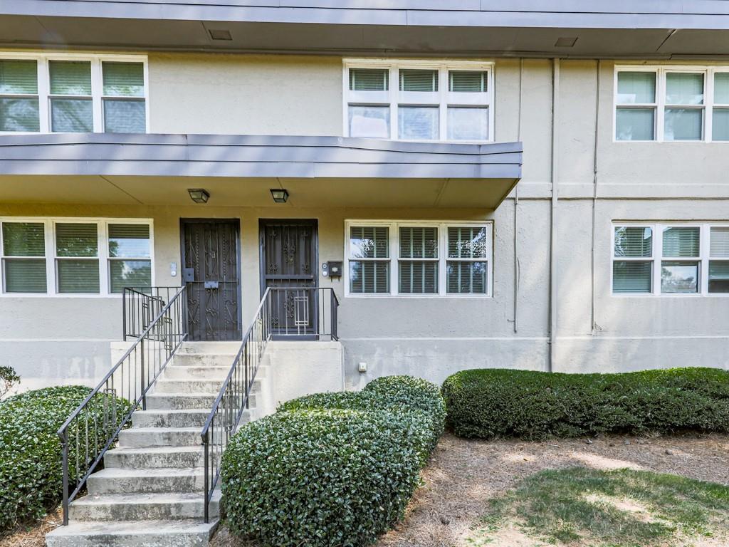 284 Lakemoore Dr. #D, Atlanta, GA 30342