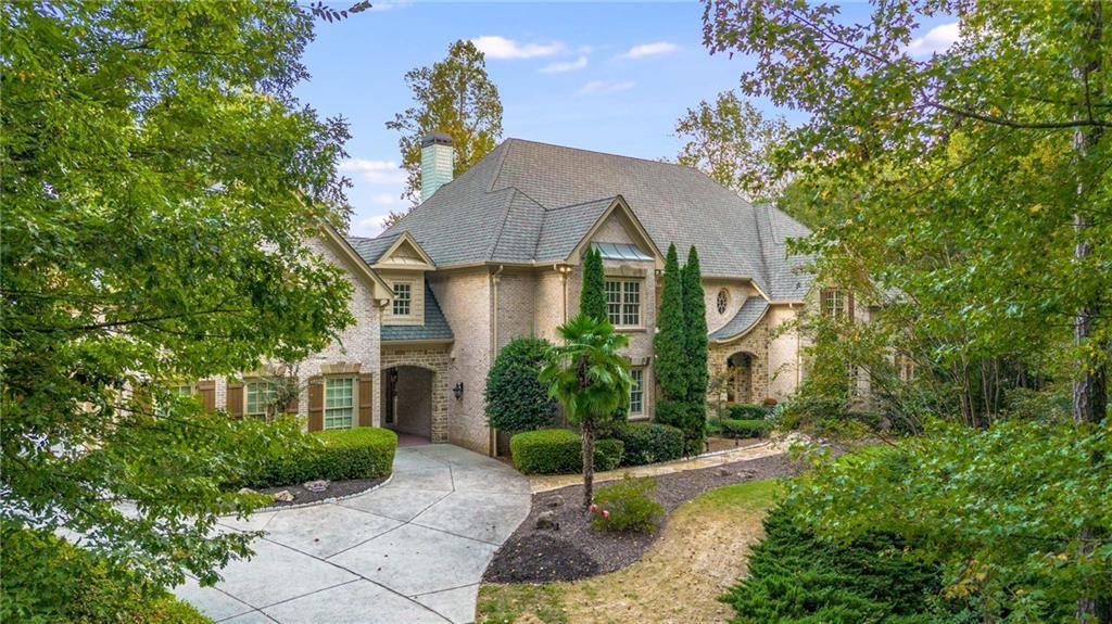 5505 Long Island Dr., Atlanta, GA 30327