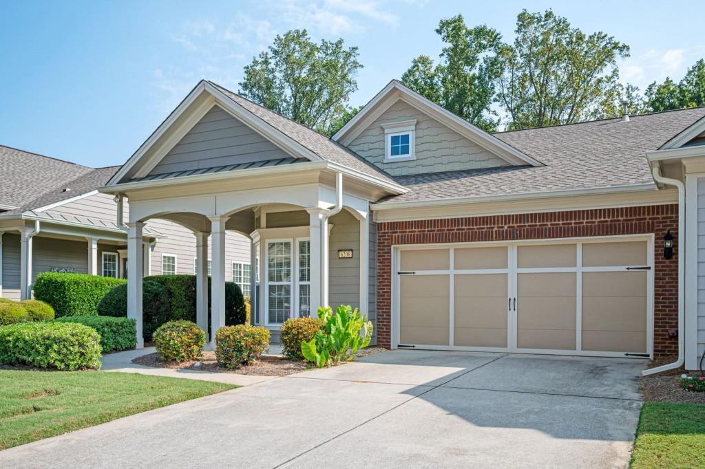 6208 Longleaf Dr., Hoschton, GA 30548