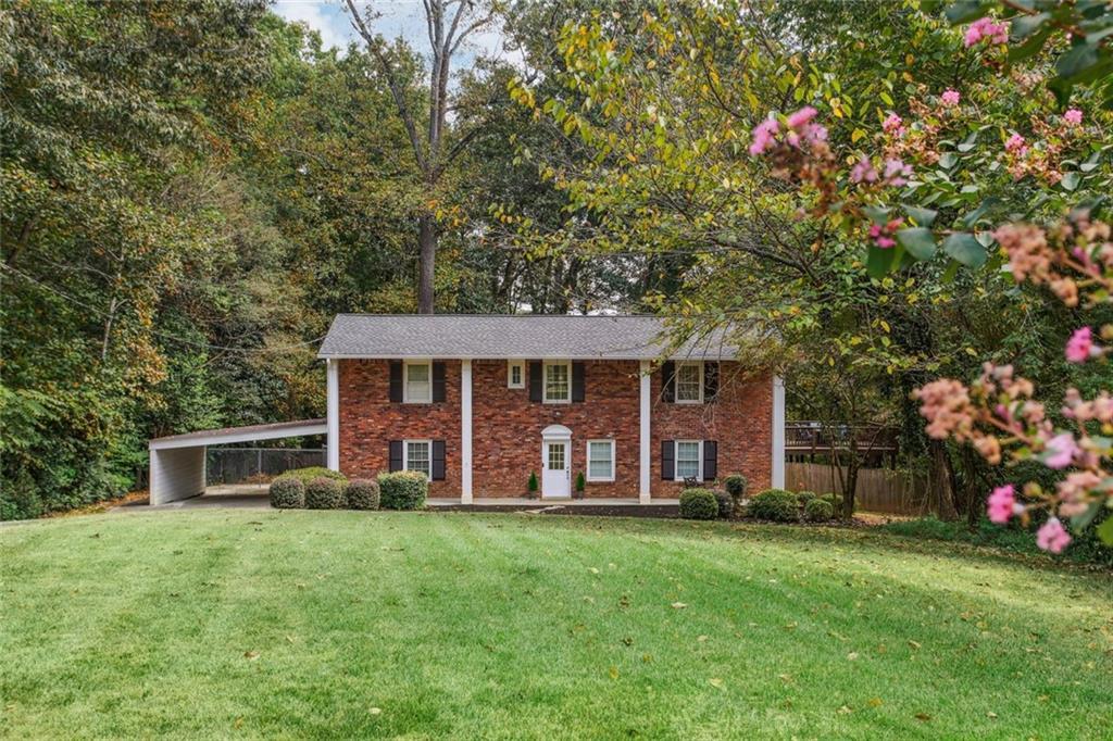 4301 Old Spring House Ct., Atlanta, GA 30338