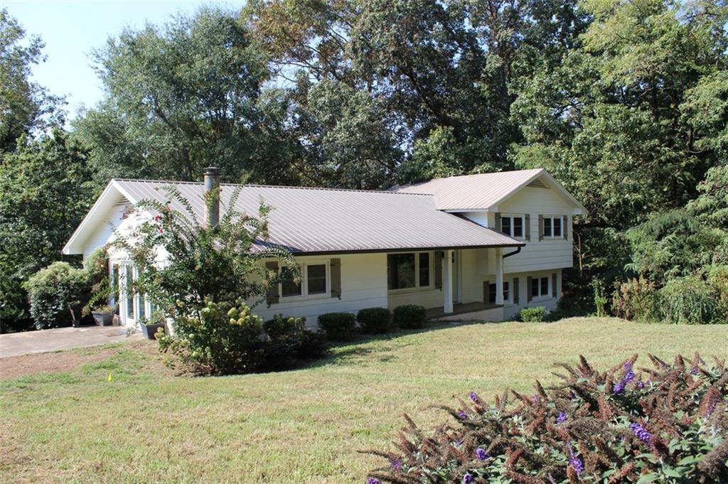 192 Summit St., Cornelia, GA 30531