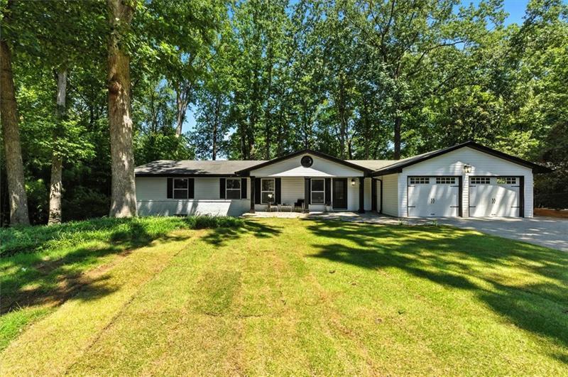 130 Bonnie Ln., Atlanta, GA 30328