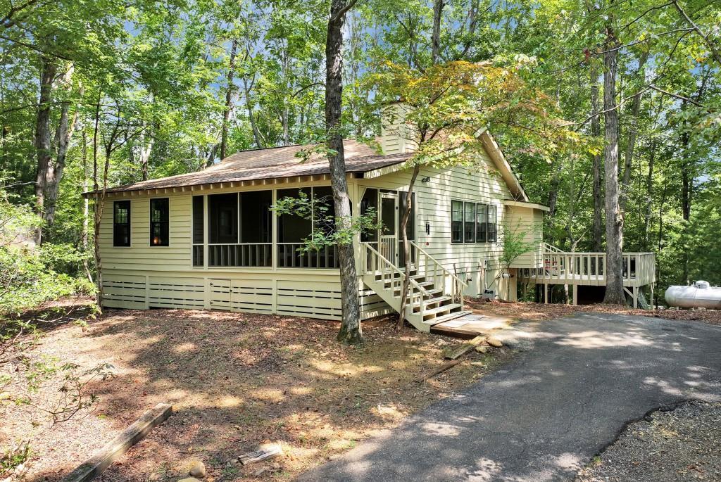 66 Indian Tr., Sautee Nacoochee, GA 30571