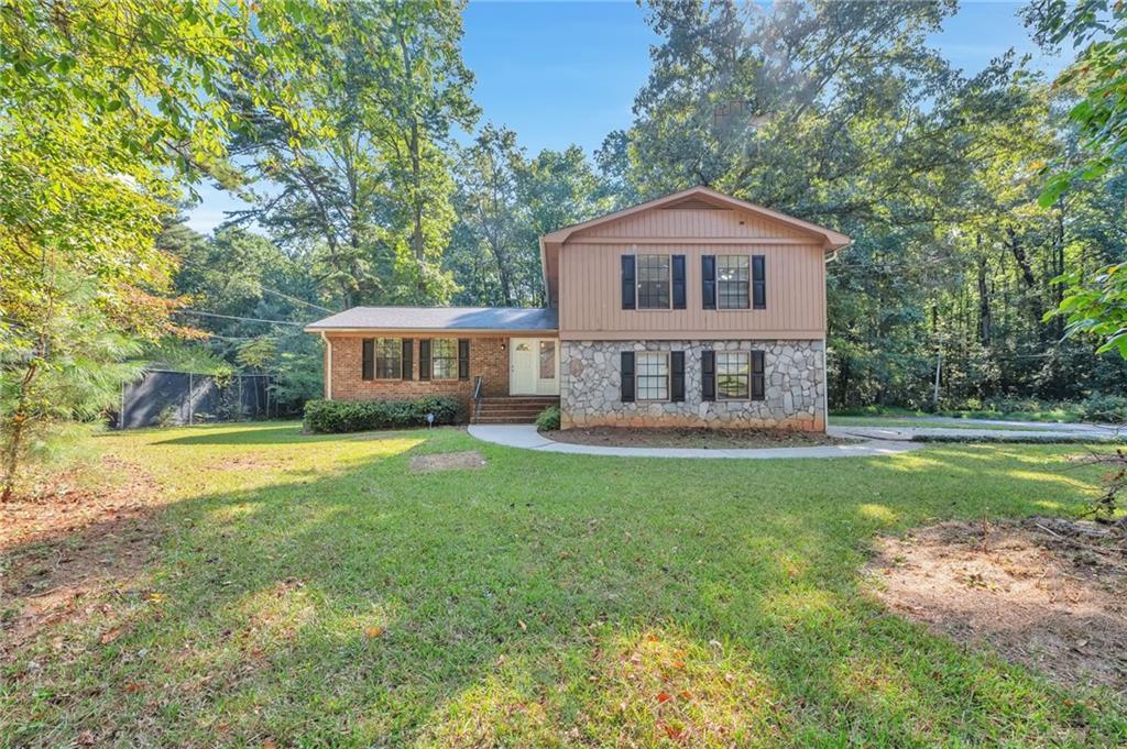 1501 Pineview Ter., Ellenwood, GA 30294