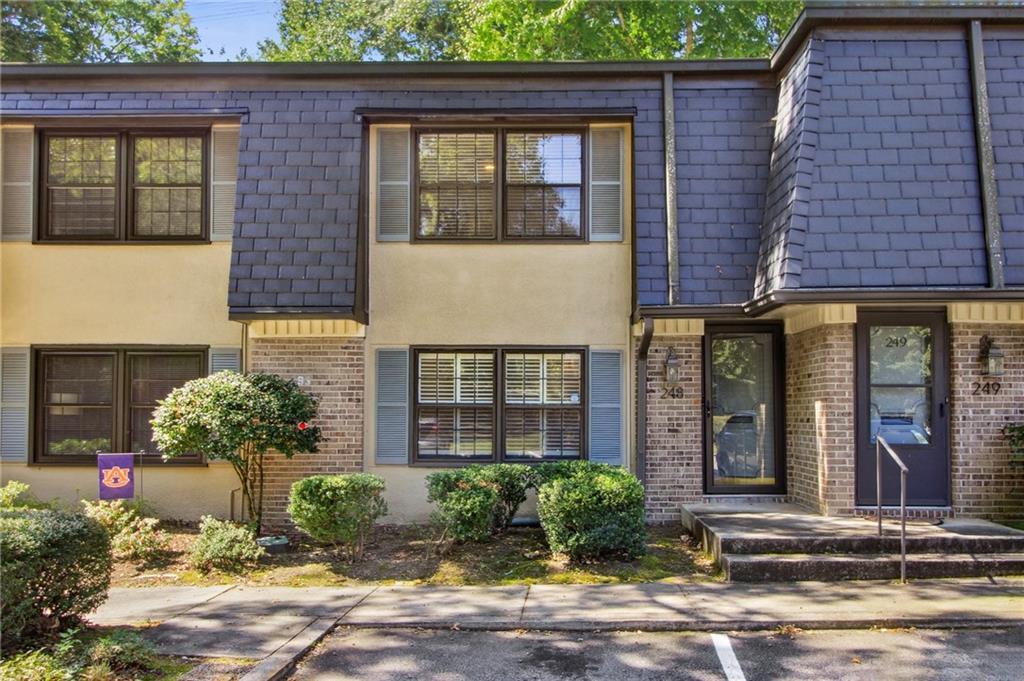 248 Triumph Dr., Atlanta, GA 30327