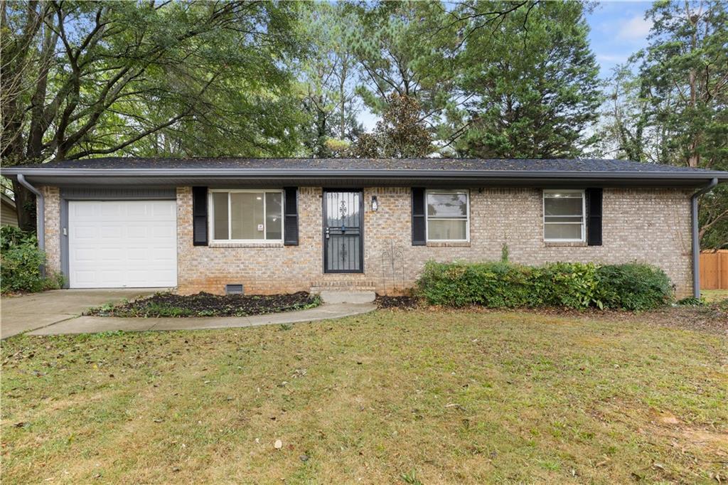 1517 Colony East Cir., Stone Mountain, GA 30083