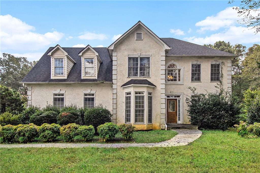 110 Varsailles Pl., Ellenwood, GA 30294