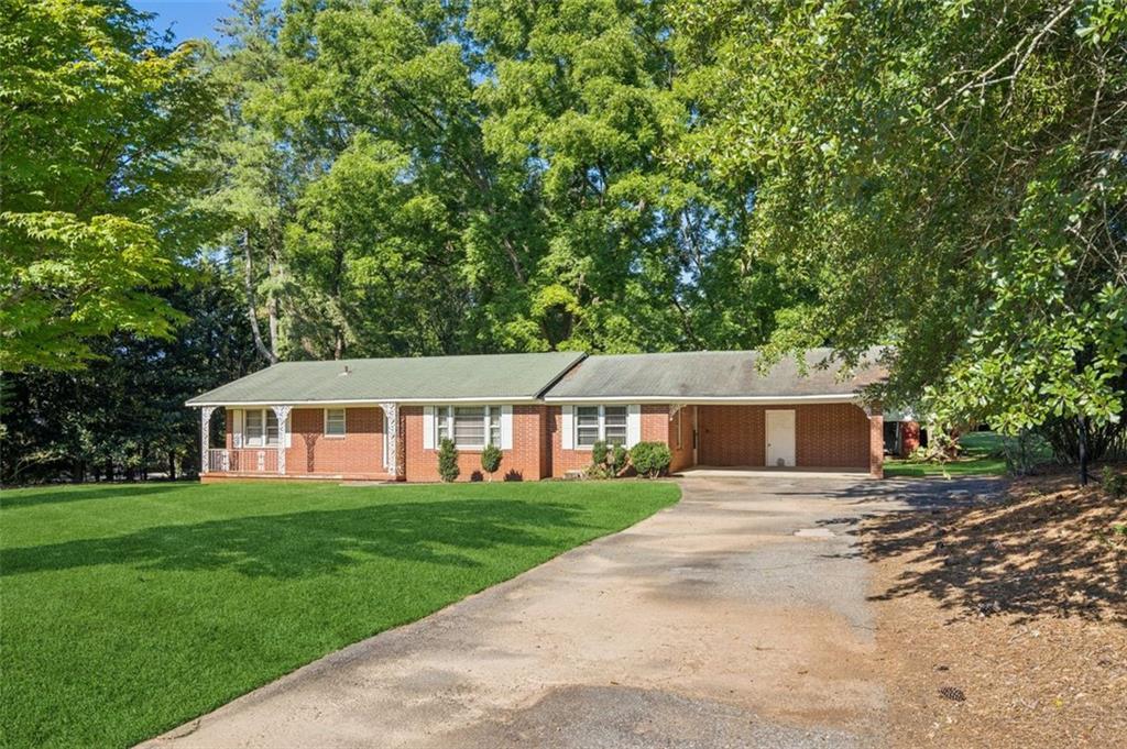 13890 Cowart Rd., Alpharetta, GA 30004