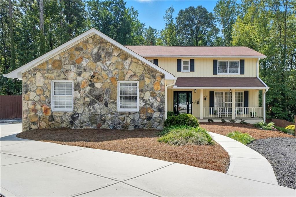 5241 Brasswood Dr., Stone Mountain, GA 30088