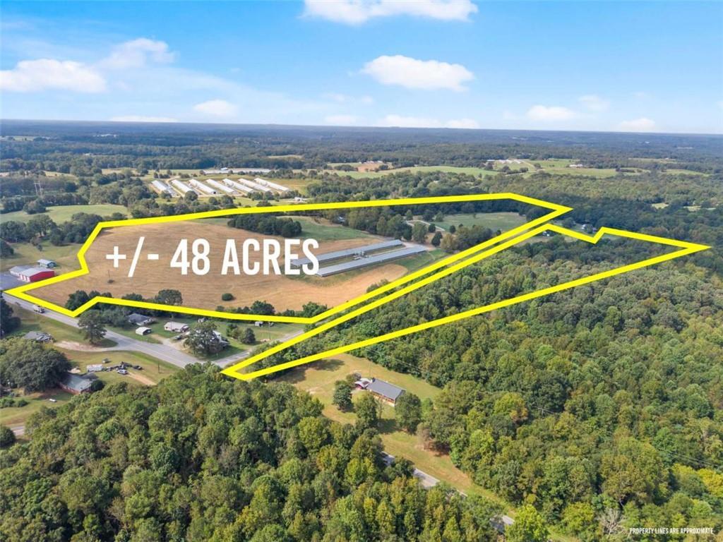 3322 Cheek Pulliam Rd., Royston, GA 30662