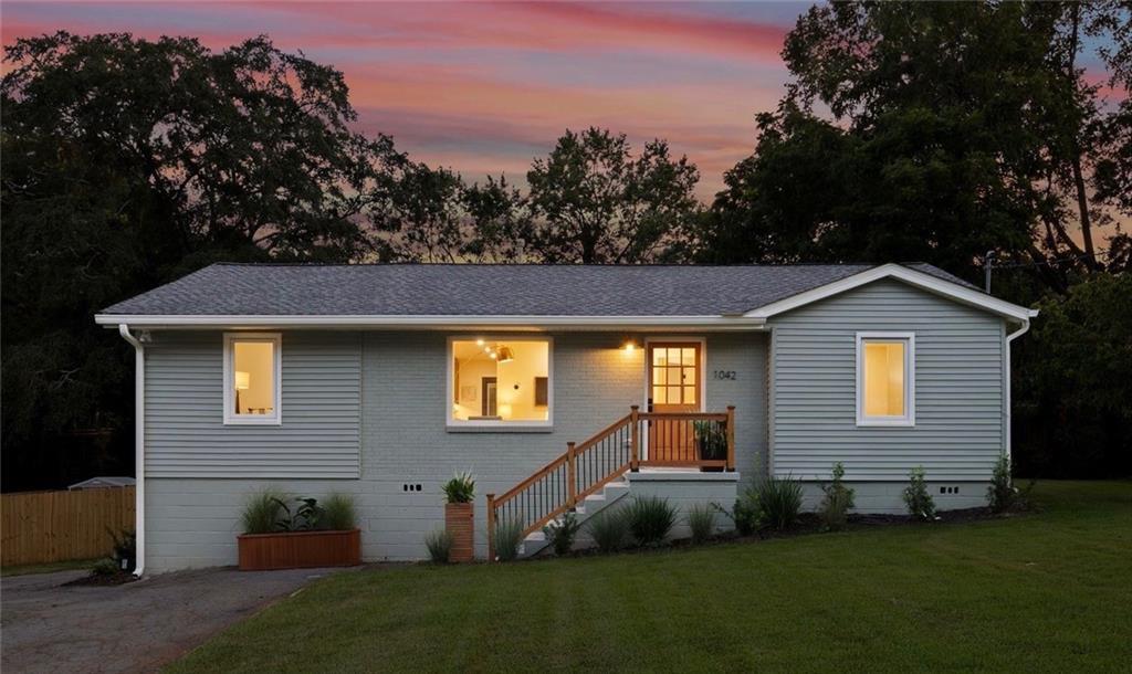 1042 Oakdale Dr., Smyrna, GA 30080
