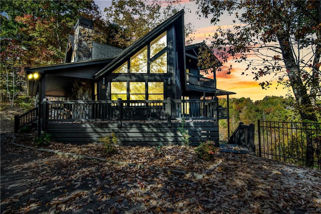 305 Skybound Rd, Blue Ridge, GA 30513