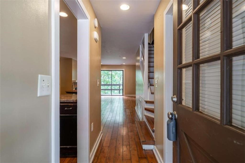 11 Mountain View Ct., Waleska, GA 30183