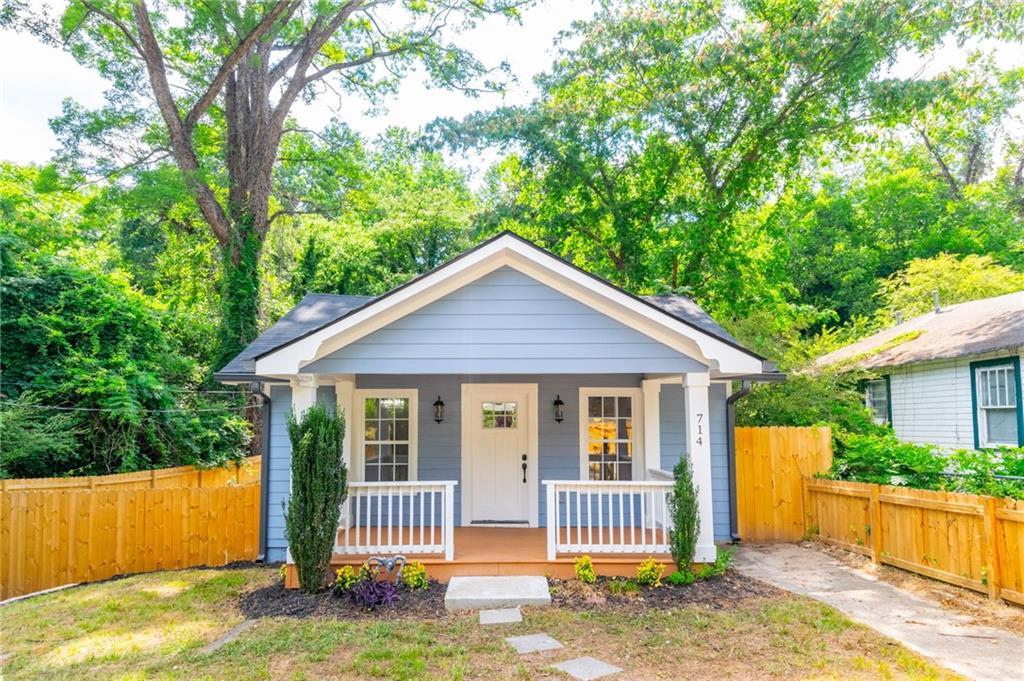 714 Emily Pl., Atlanta, GA 30318
