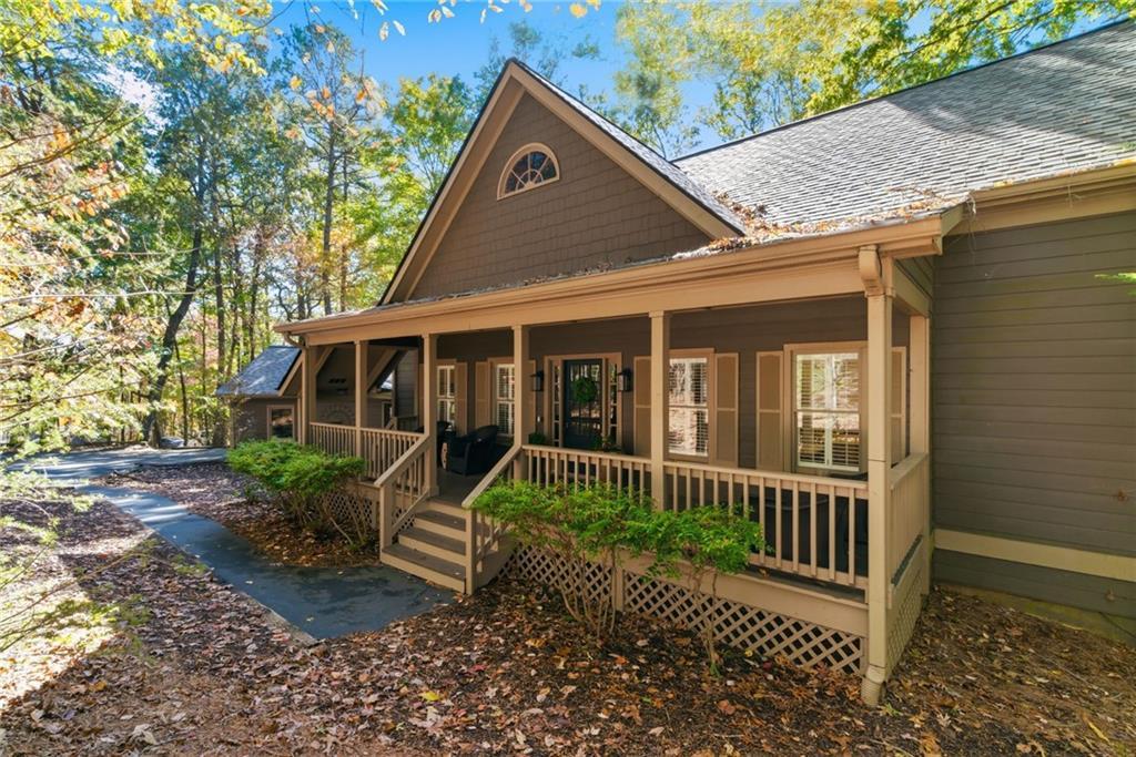 796 Wake Robin Dr., Big Canoe, GA 30143