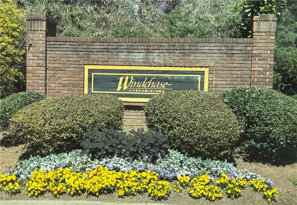 596 Windchase Ln., Stone Mountain, GA 30083