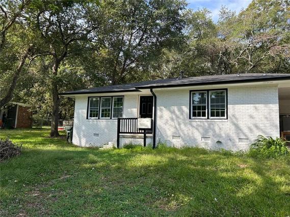 New Homes with Master Bedrooms on the 1st Floor That Attend Middle Ridge Elementary School: September 20th to September 26th