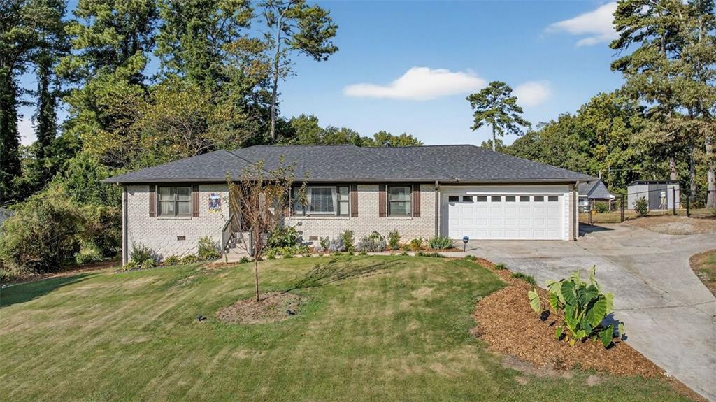 1994 Honeysuckle Ln., Atlanta, GA 30311